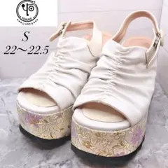 【116】【美品】YOSUKE ヨースケ 厚底サンダル 白 花柄　22 22.5