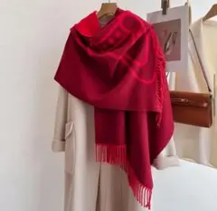 未使用 Vivienne Westwood オーブロゴスカーフ　冬らしい赤色