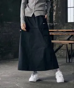 NIKE ナイキ 2way カーゴスカート ロングスカート ミニスカート 黒のサムネイル