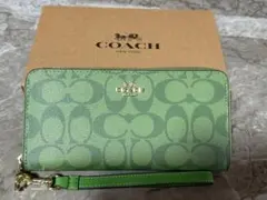 COACH グリーン ロゴパターン 長財布