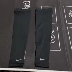Nike アームカバー ブラック