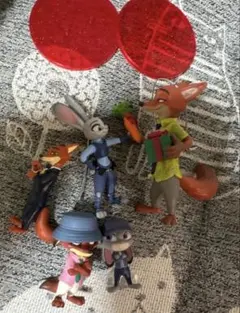 ズートピア　クリスマスオーナメントフィギュア ズートピアガチャ　ディズニーガチャのサムネイル