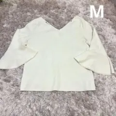 Rirand ture ホワイト Vネック 五分袖 トップス チェーン付き