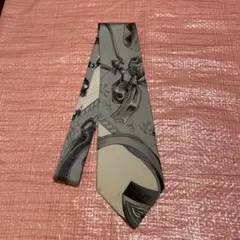 HERMES エルメス　メンズ　ネクタイ　シルク100% 美品