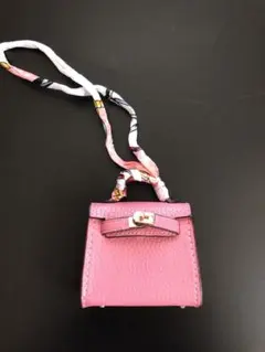 大人可愛い♪ ピンク ミニバッグ型チャーム バッグチャーム