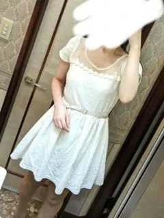 レース 透け感 ワンピース ドレス フレア Aライン 白 半袖 デコルテ肩レース