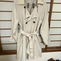 アイボリー トレンチコート ベルト付きのサムネイル