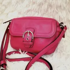 希少色✨COACHコーチ SOHOソーホー ショルダーバッグ ショッキング 