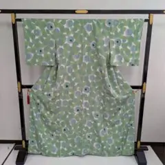 絞り ぼかし染め 色味の良い 素敵なデザイン 小紋 正絹 UU-6546