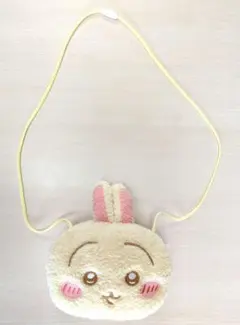 ちいかわ　うさぎ　ふわふわフェイスポシェット