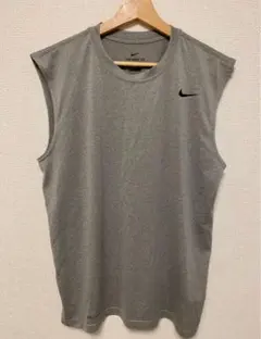 Nike Dri-FIT グレー タンクトップ Ｌサイズ