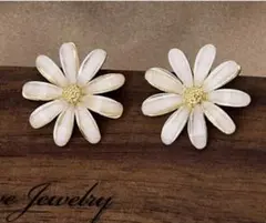 G-DRAGON推しデイジーピアス