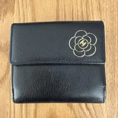 シャネル　二つ折り財布　箱・付属品付き