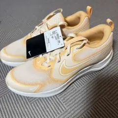 新品未使用　ナイキ　コズミック ランナー ウォーキング　24.5cmのサムネイル