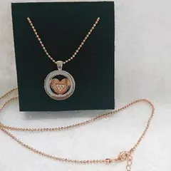 スワロフスキー ハートネックレス