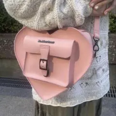 ドクターマーチン ハートバックHEARTLEATHER BACKPACK ピンク
