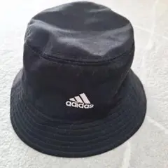 adidas 黒 バケットハット　57.5