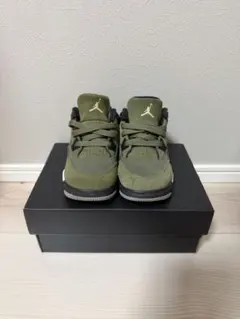 Air Jordan 4 ベビーシューズ オリーブグリーン