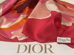 【新品未使用】Christian Dior ペインテッド・ローズ シルクスカーフのサムネイル