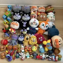 アンパンマン　ぬいぐるみ　指人形　車　小物　おもちゃ