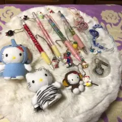 ハローキティ カラフルBOX （ペンとぬいぐるみ・根付けセット）