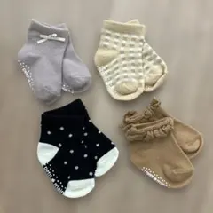ベビー靴下4足セット