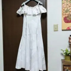 ホワイト フラダンス オフショルダードレス