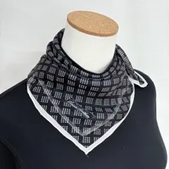 3-24.Brooks Brothers ゴールデンフリース　シルクスカーフ