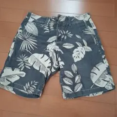 GAP ギャップ メンズ ハーフパンツ ショートパンツ 総柄 サイズ32のサムネイル