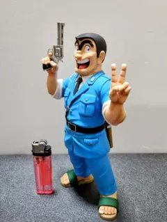 50周年アニバーサリーフィギュア両津勘吉、傷無し 限定ストラップ未開封 Amazon.co.jp: バンプレスト ジャンプ50周年 アニバーサリー