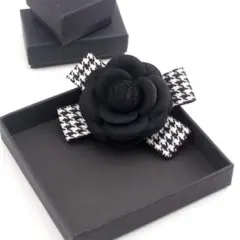 千鳥リボン付き椿コサージュ 上品な花デザイン 卒業式 入学式 結婚式に