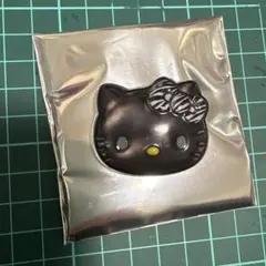 ぷっくりったい　ハローキティ　バッジ