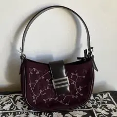 【PELLE CLUB】刺繍デザイン ショルダーバッグ