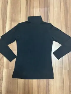 UNIQLOブラックヒートテックタートルネック