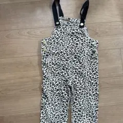 ヒョウ柄コットンオーバーオール　シーン