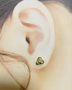 No.1-609 ジルコニアフラワーピアス