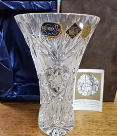 BOHEMIA CRYSTAL カットクリスタル花瓶
