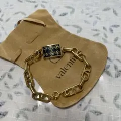 Item thumbnail for item c3bf753a-842e-4aa1-8ca2-43e2fcd8580d