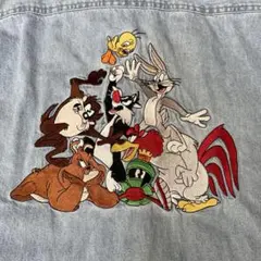 《Warner Bros》90s ルーニーテューンズデニムシャツ　バック刺繍入Sのサムネイル