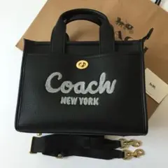 COACH コーチ　カーゴ トート26 レザー黒　めるるさん着用モデル