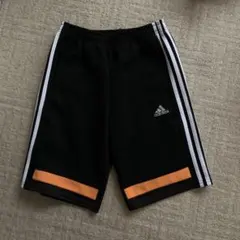adidasハーフパンツ