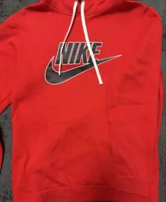 NIKE レッドパーカー