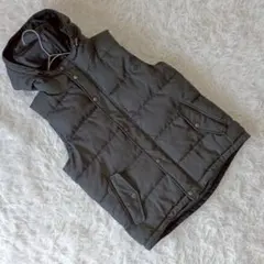 『GU』 ジーユー (M) 中綿入りベスト フーデッド アウトドア カジュアル