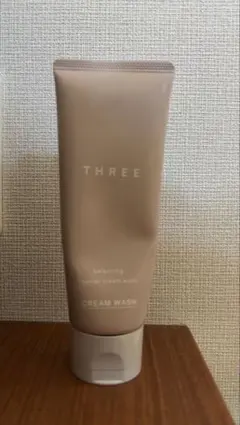 THREE バランシングネクター クリーム ウォッシュ　　１００mlのサムネイル