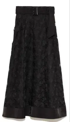 LILY BROWN 裾切り替えレーススカート