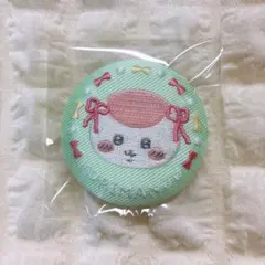 ちいかわ 刺繍缶バッジ くりまんじゅう