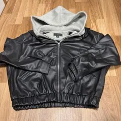 【お値下げ可能】ZARA コントラスト　フェイクレザージャケットLサイズのサムネイル
