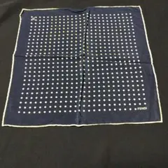 【FENDI・フェンディ】SILK チーフ ゴルフ ネイビー ドットパターンのサムネイル