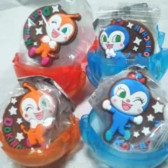 ドキン＆コキン4点セット　ぴたっとラバーマスコット　ガチャ　カプセルトイ
