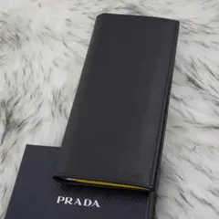 極美品　PRADA プラダ　長財布　二つ折り　サフィアーノレザー　ブラック
